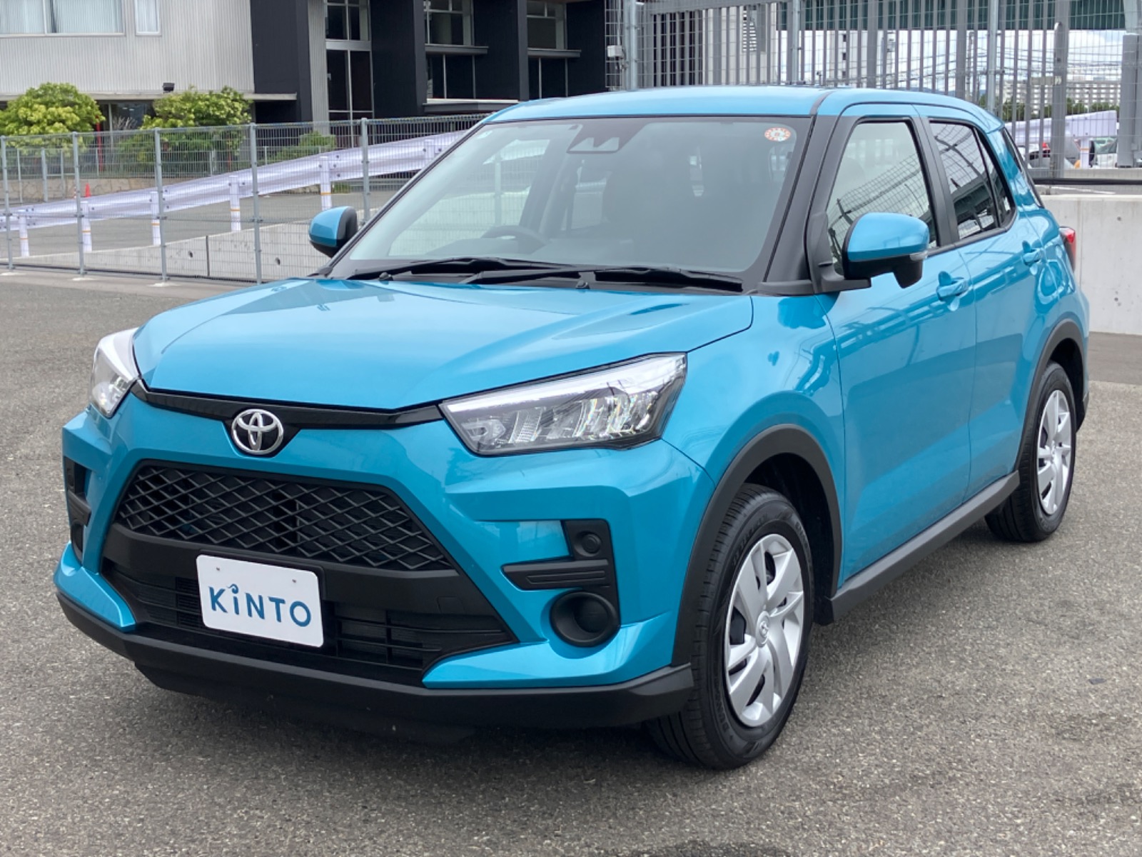 める トヨタ RAIZE X GAS 1.0L+ターボ 4WD(5人乗り) ガソリン 2025年