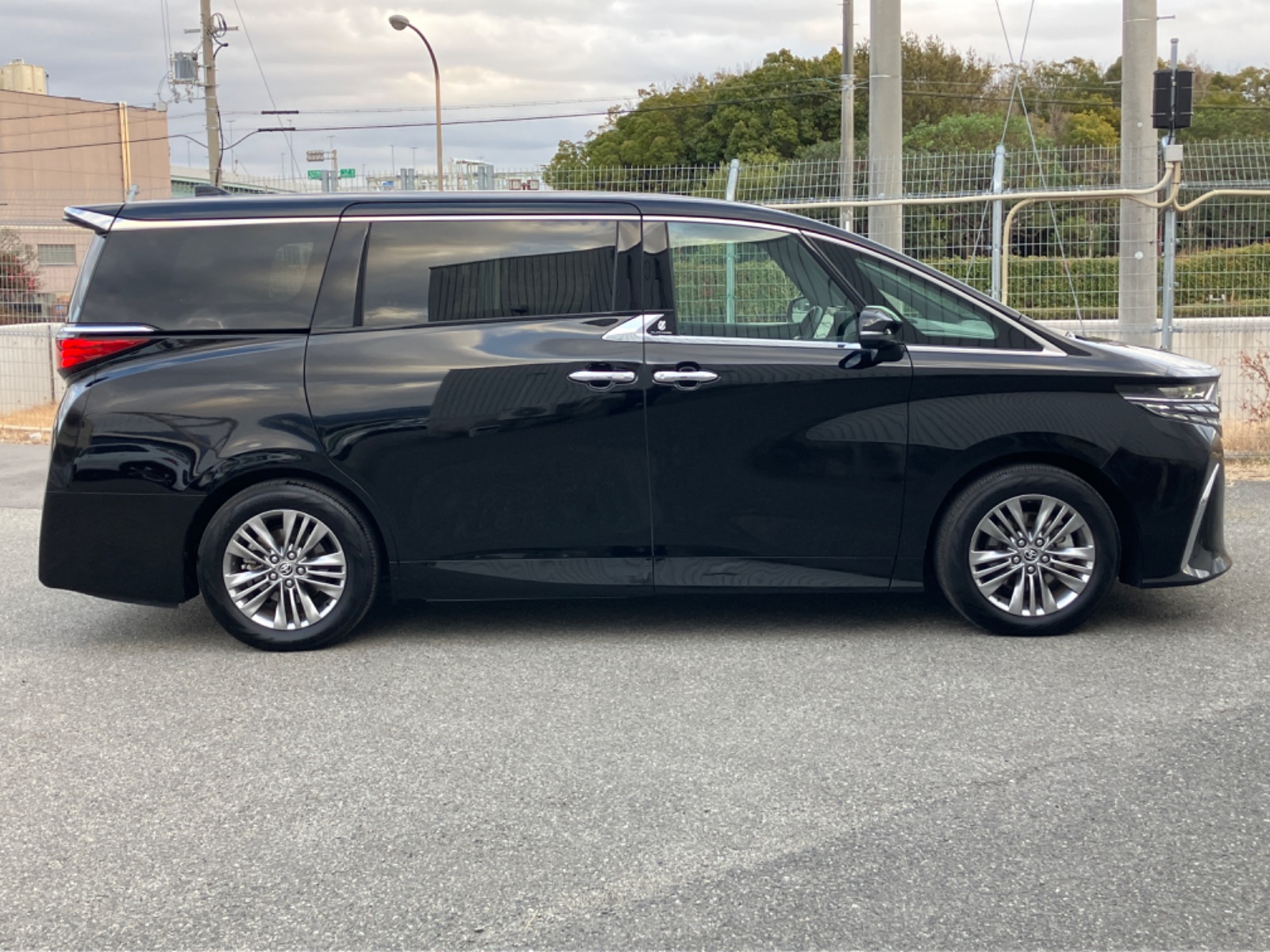 トヨタ アルファード Z HEV 2.5L 2WD(7人乗り) ハイブリッド 2024年式