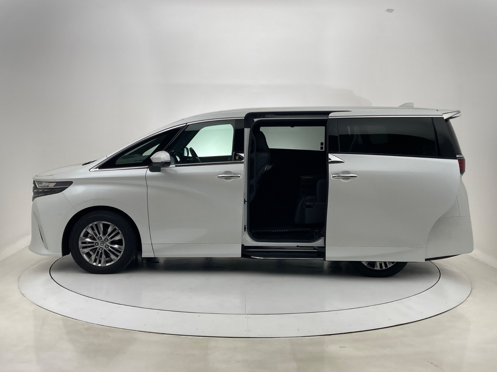 新着入荷の通販 トヨタ アルファード ハイブリッド 4WD(7人乗り) 2.5L HEV Z ルーター・ネットワーク機器