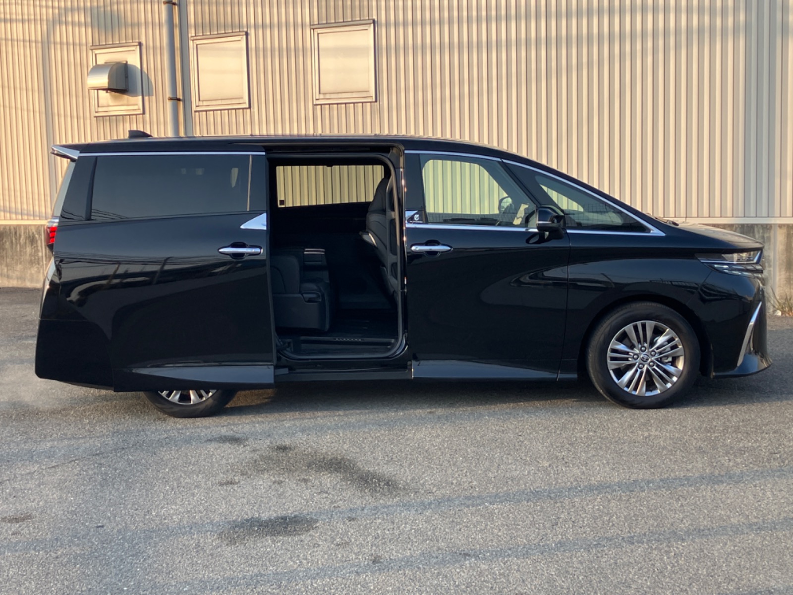 トヨタ アルファード Z GAS 2.5L 2WD(7人乗り) ガソリン 2025年式