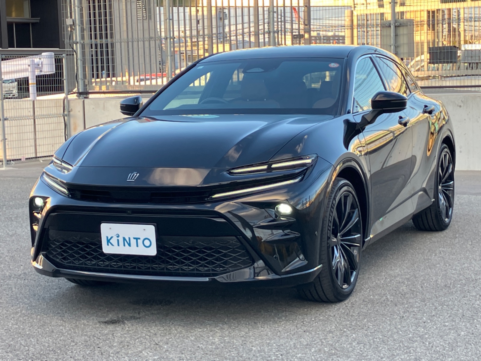 トヨタ クラウン SPORT Z HEV 2.5L 4WD(5人乗り) ハイブリッド 2023年