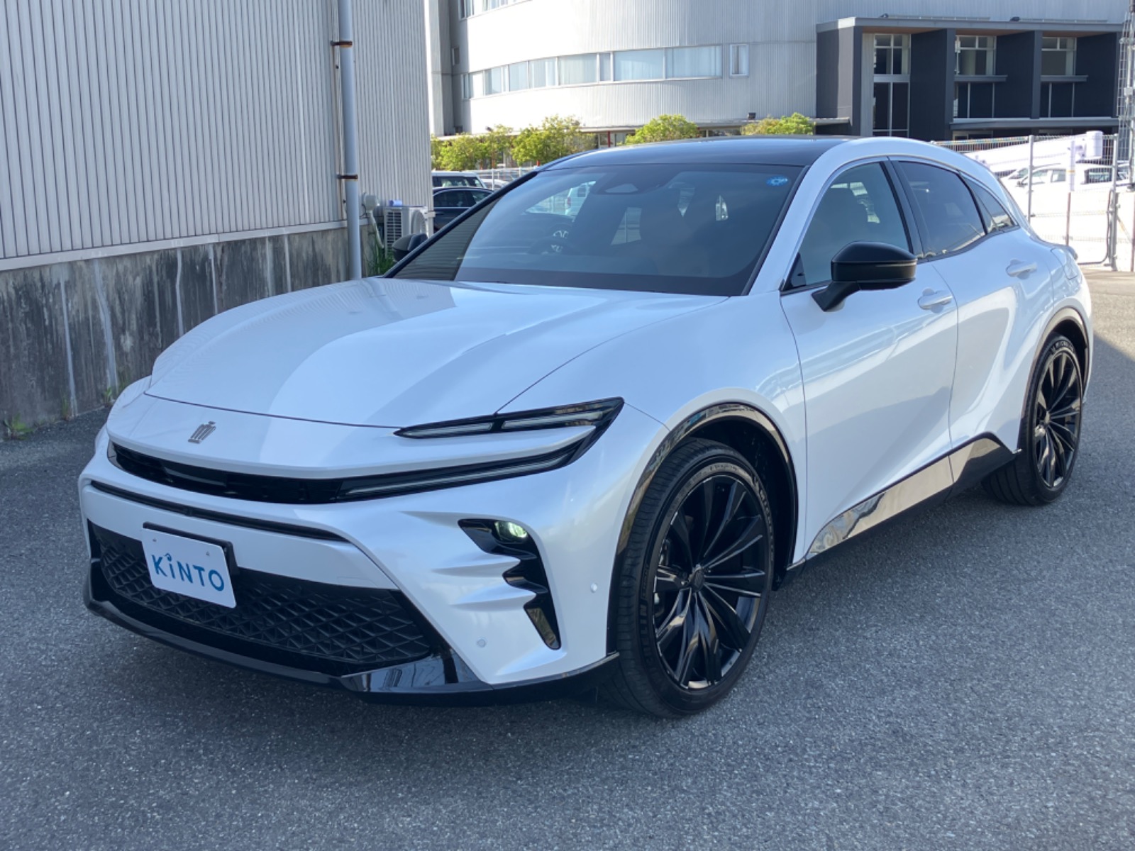 トヨタ クラウン SPORT Z HEV 2.5L 4WD(5人乗り) ハイブリッド 中古車