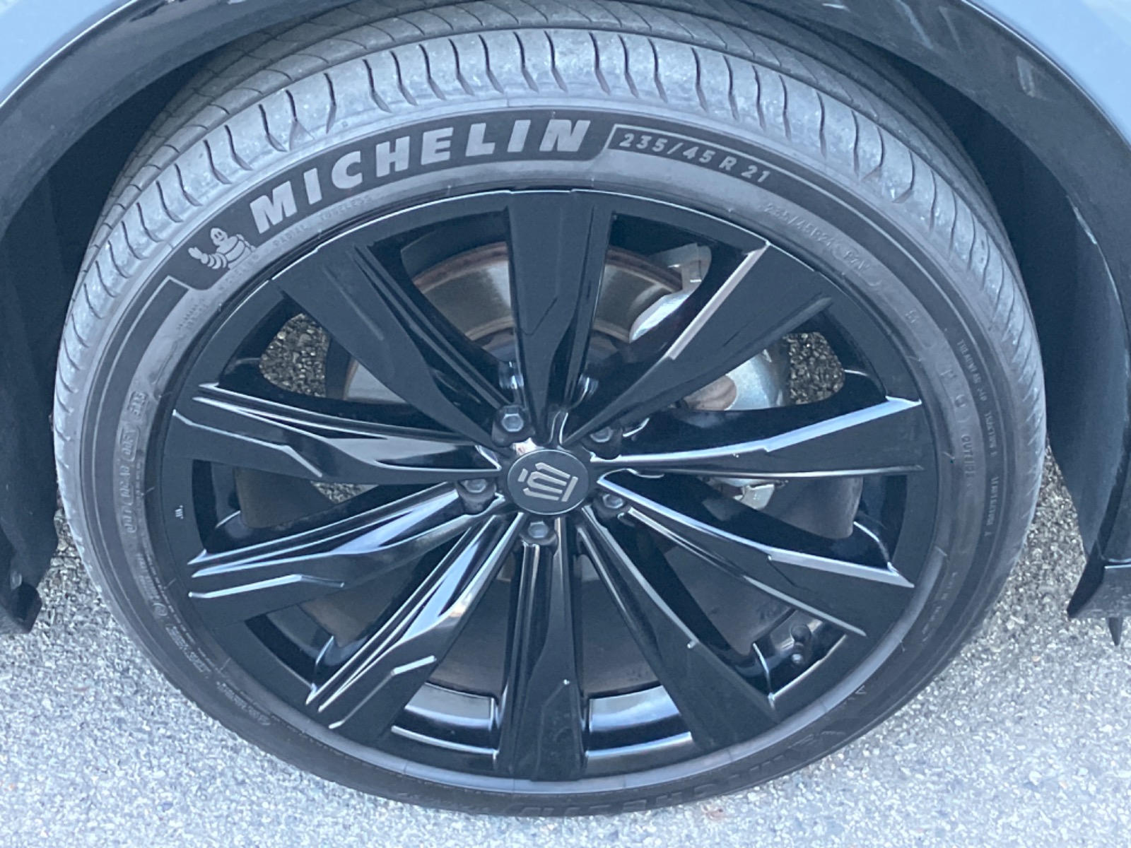 トヨタ クラウン SPORT Z HEV 2.5L 4WD(5人乗り) ハイブリッド 2024年