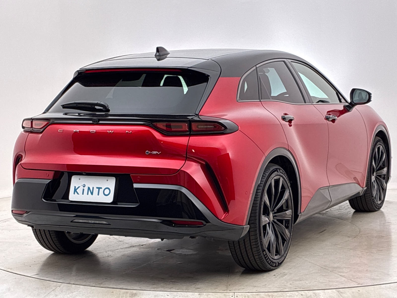 トヨタ クラウン SPORT Z HEV 2.5L 4WD(5人乗り) ハイブリッド 2024年