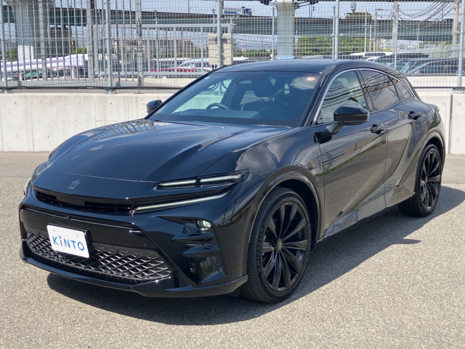 トヨタ クラウン SPORT Z HEV 2.5L 4WD(5人乗り) ハイブリッド 中古車