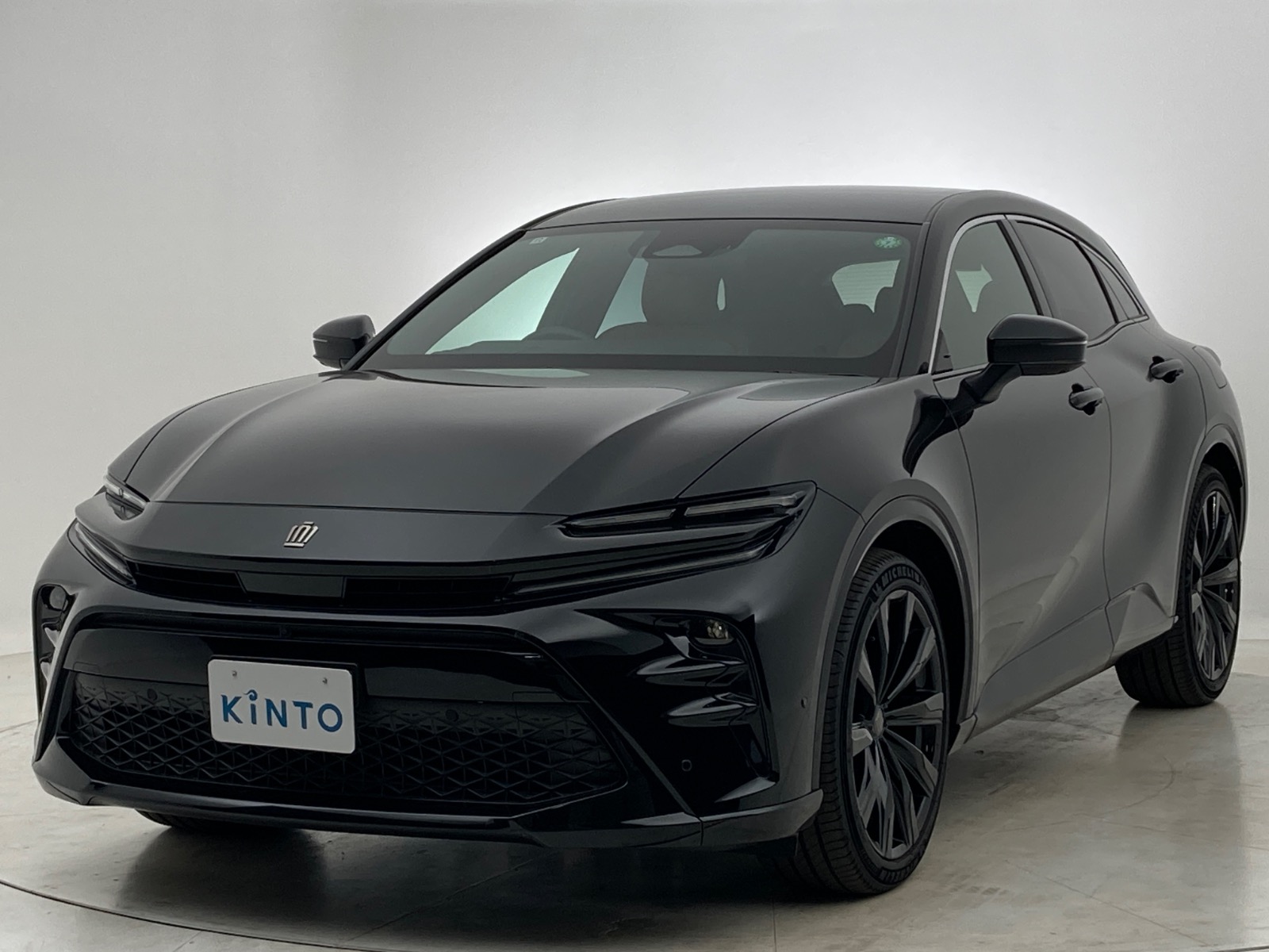 トヨタ クラウン SPORT Z HEV 2.5L 4WD(5人乗り) ハイブリッド 2024年