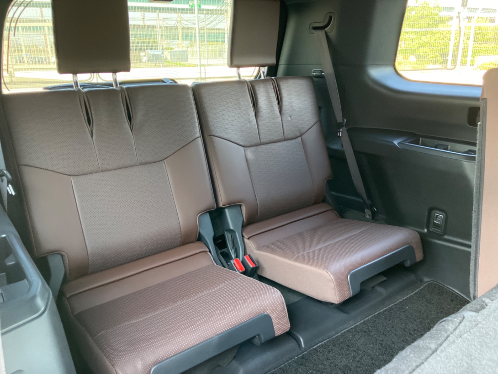 トヨタ ランドクルーザー ZX DSL 2.8L 4WD(7人乗り) ※モノトーン