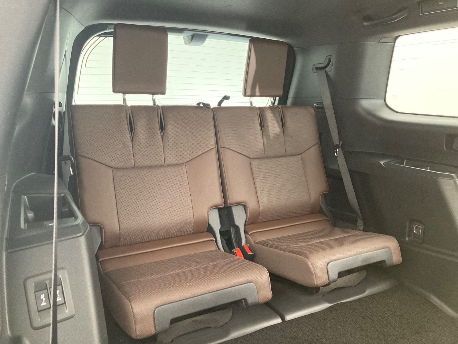 オーダー受付お休み中 トヨタ ランドクルーザー ZX DSL 2.8L 4WD(7人乗り) ※ツートーン仕様車