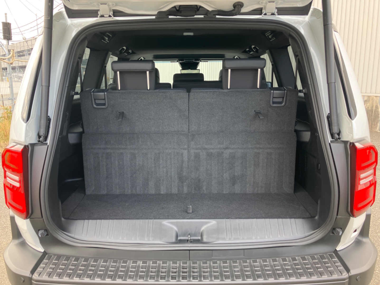 トヨタ ランドクルーザー VX DSL 2.8L 4WD(7人乗り) ディーゼル 2024年