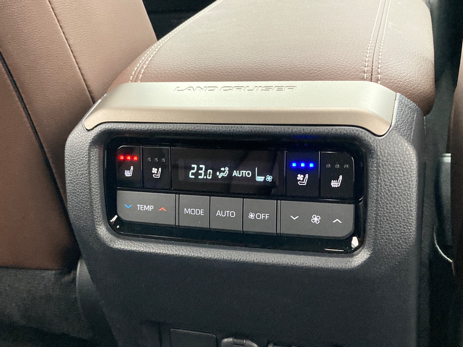 トヨタ ランドクルーザー ZX DSL 2.8L 4WD(7人乗り) ※ツートーン