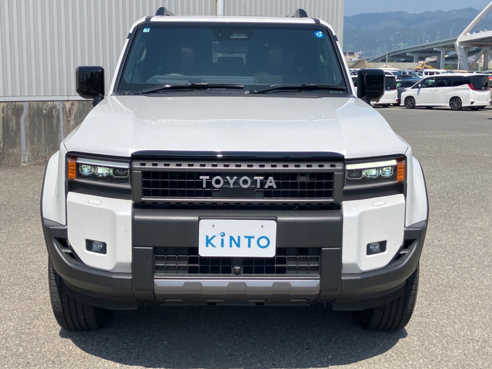 トヨタ ランドクルーザー ZX DSL 2.8L 4WD(7人乗り) ※モノトーン仕様車