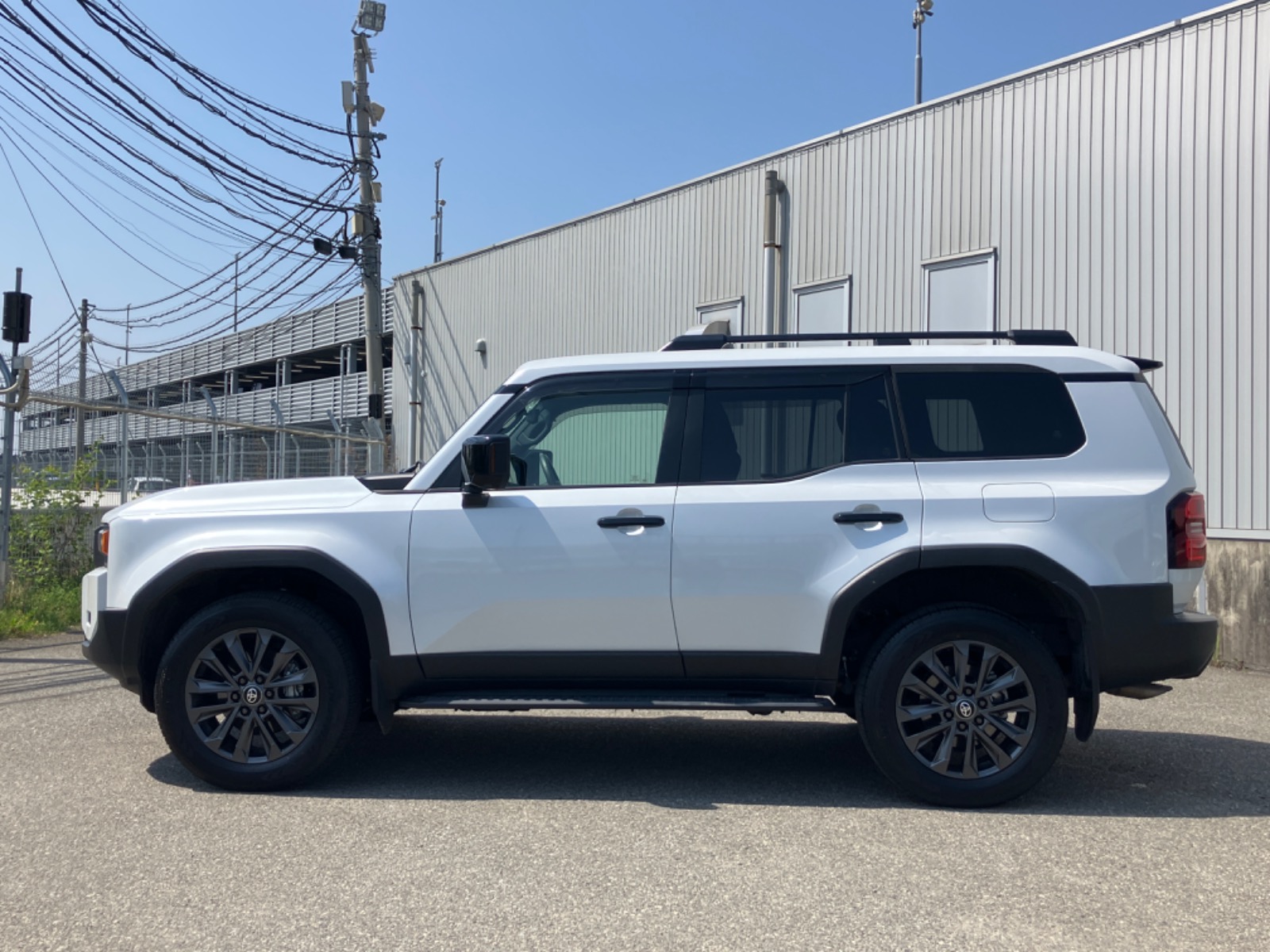 トヨタ ランドクルーザー ZX DSL 2.8L 4WD(7人乗り) ※モノトーン仕様車