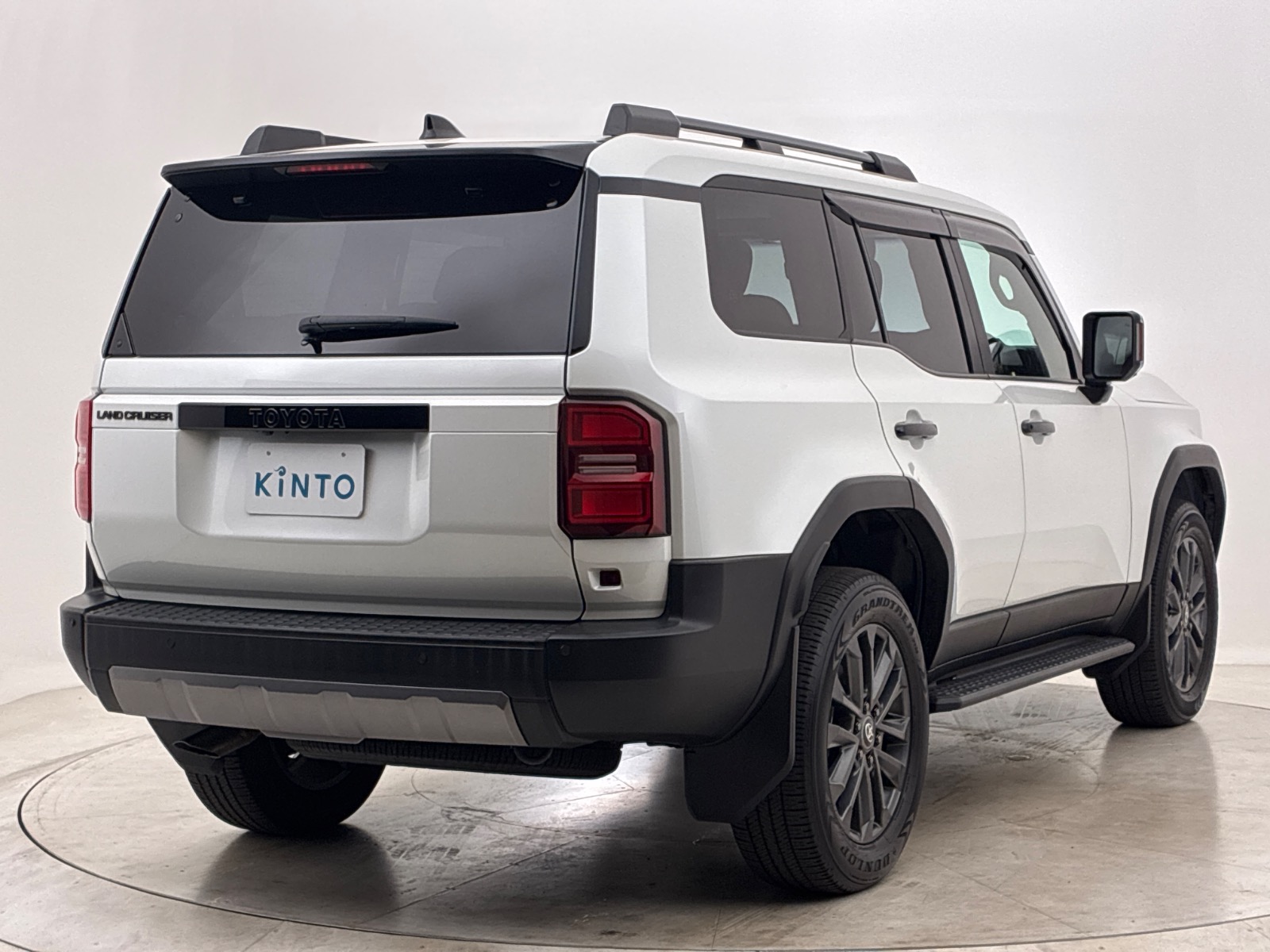トヨタ ランドクルーザー ZX DSL 2.8L 4WD(7人乗り) ※モノトーン仕様車