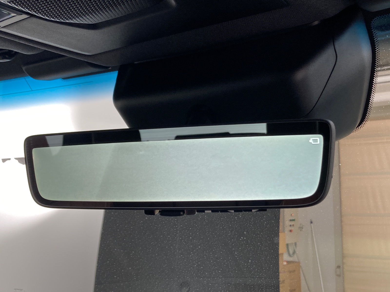 トヨタ ランドクルーザー ZX DSL 2.8L 4WD(7人乗り) ※モノトーン仕様車