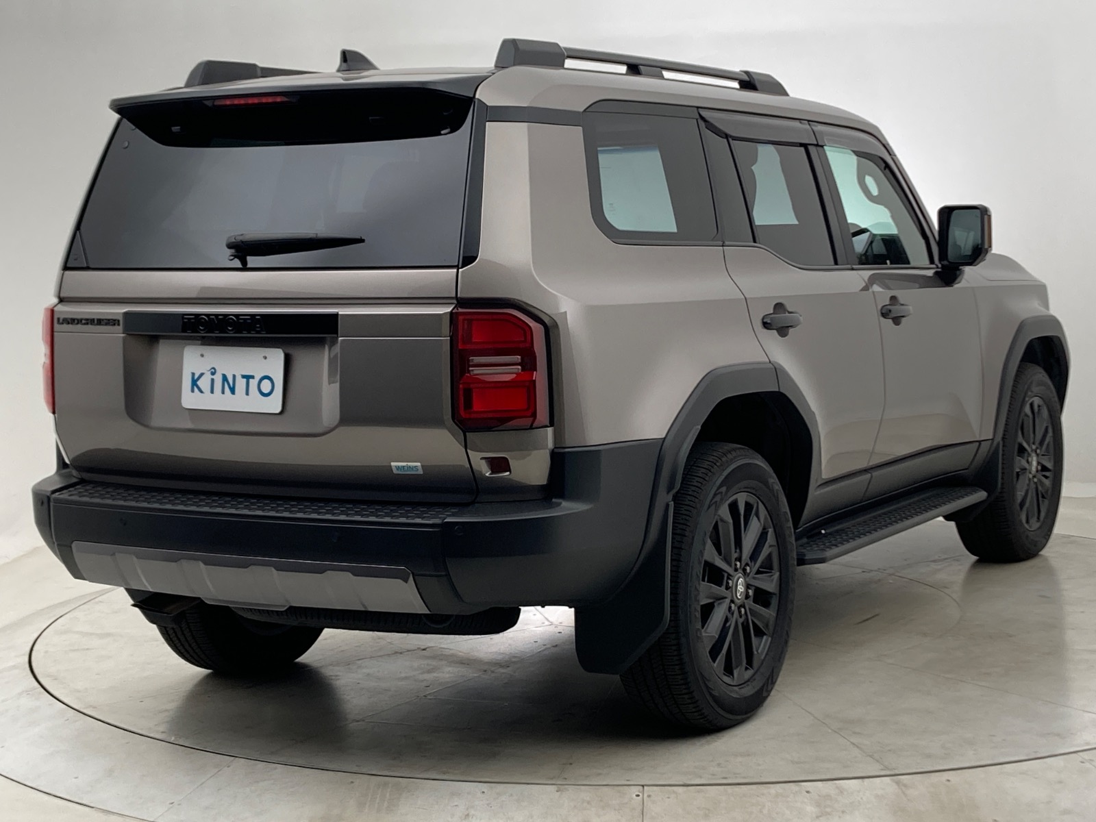 トヨタ ランドクルーザー ZX DSL 2.8L 4WD(7人乗り) ※モノトーン仕様車