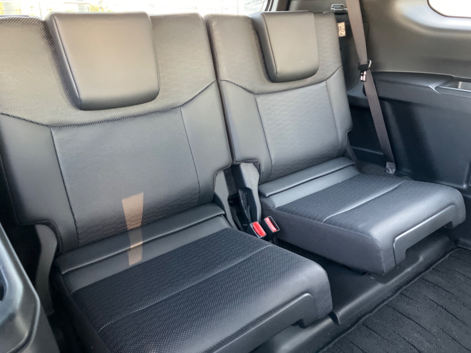 みつはるページ トヨタ ランドクルーザー VX DSL 2.8L 4WD(7人乗り) ※丸目型ヘッド