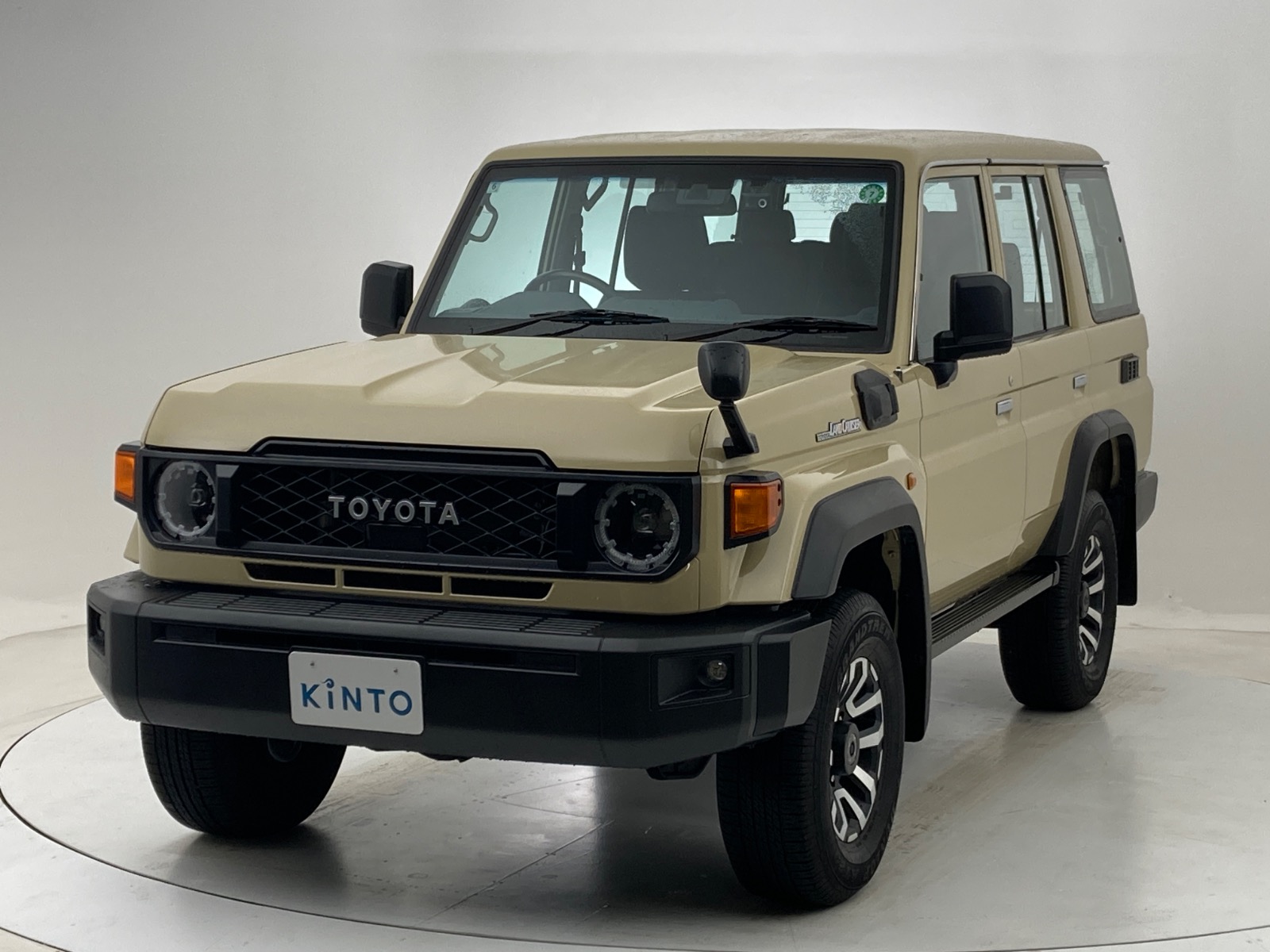 トヨタ ランドクルーザー AX DSL 2.8L+ターボ 4WD(5人乗り