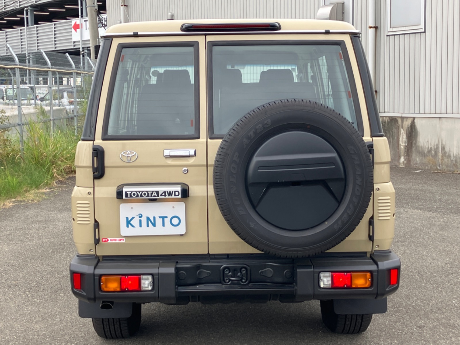 トヨタ ランドクルーザー AX DSL 2.8L+ターボ 4WD(5人乗り) ディーゼル