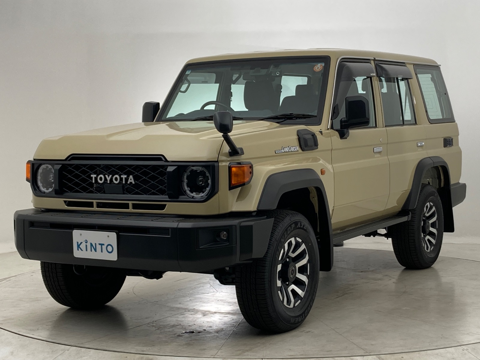 トヨタ ランドクルーザー AX DSL 2.8L+ターボ 4WD(5人乗り) ディーゼル