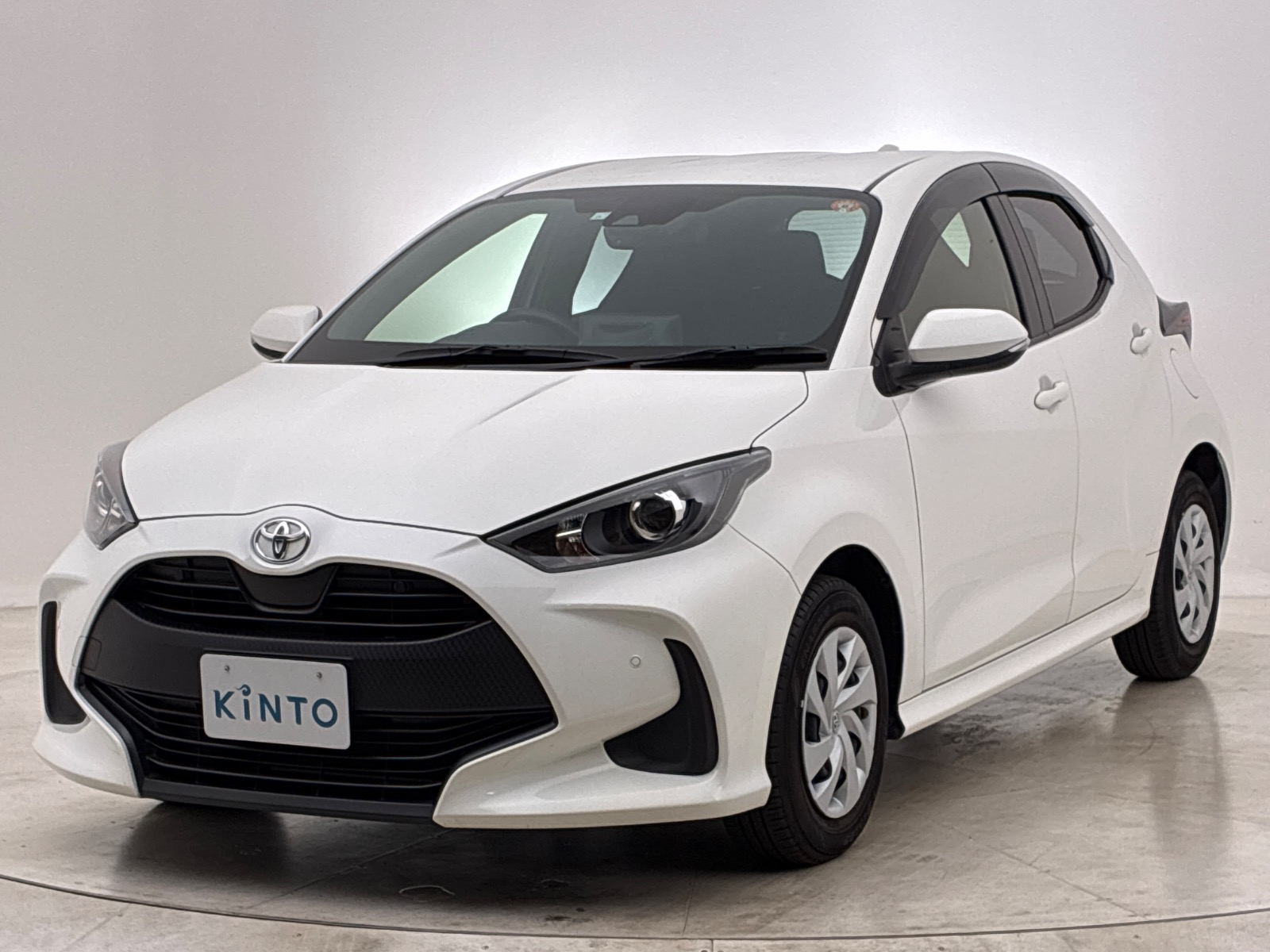 トヨタ ヤリス X GAS 1.0L 2WD(5人乗り) ガソリン 2023年式 スーパー