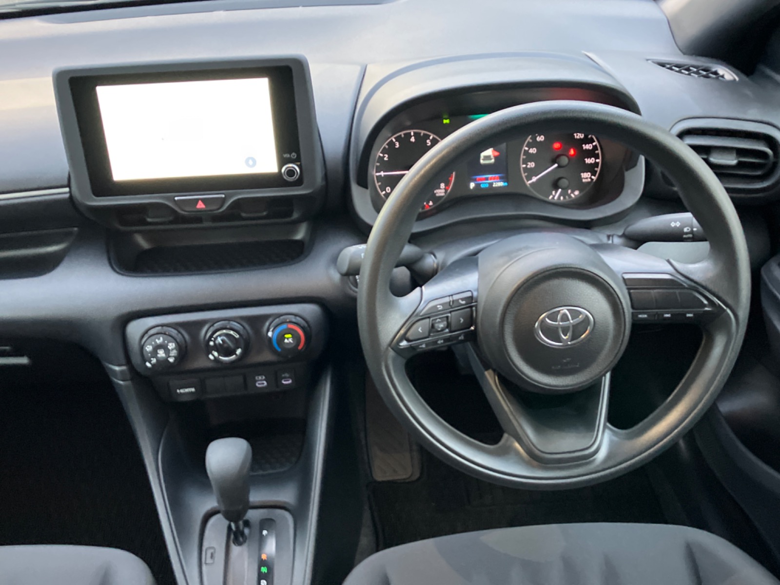 @トヨタ まとめ売り 522 トヨタ ヤリス X GAS 1.0L 2WD(5人乗り) ガソリン 2025年式 マッシブ