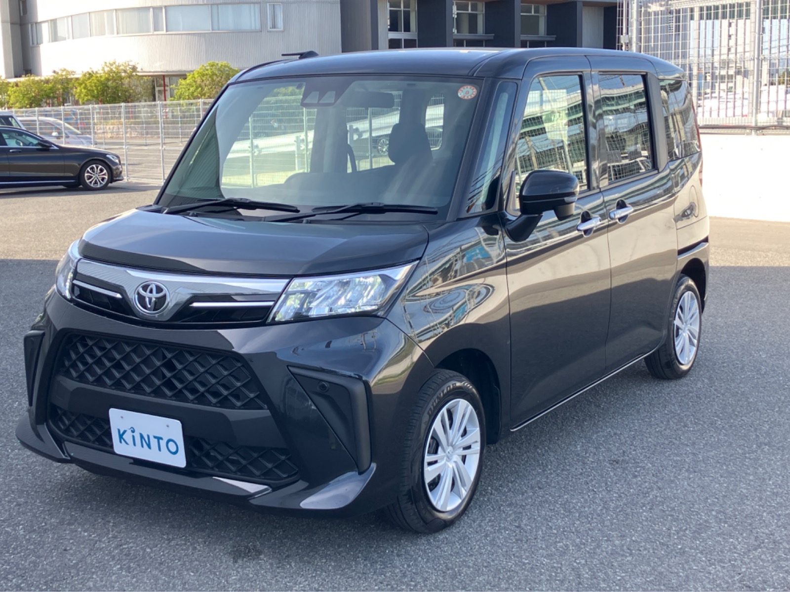 トヨタ ルーミー ｜維持費コミの新車リース月額・納期をチェック｜KINTO