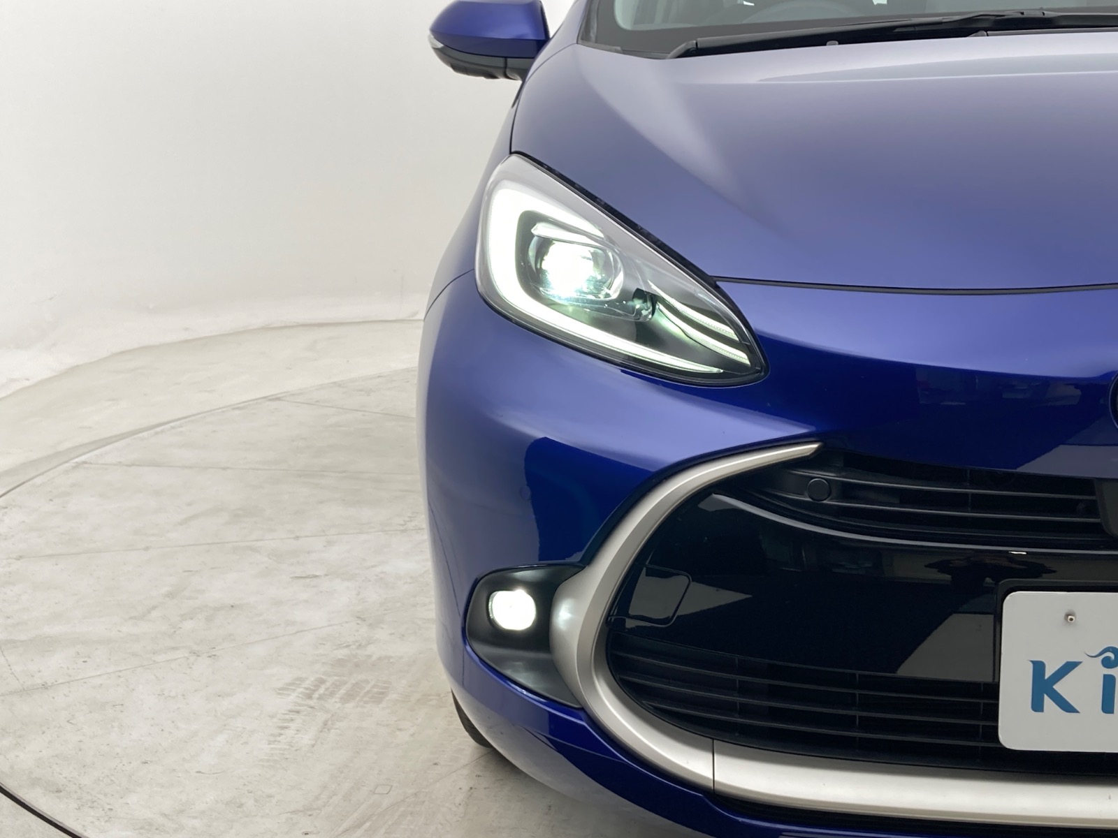 トヨタ アクア Z HEV 1.5L 2WD(5人乗り) ハイブリッド 2024年式 ダーク