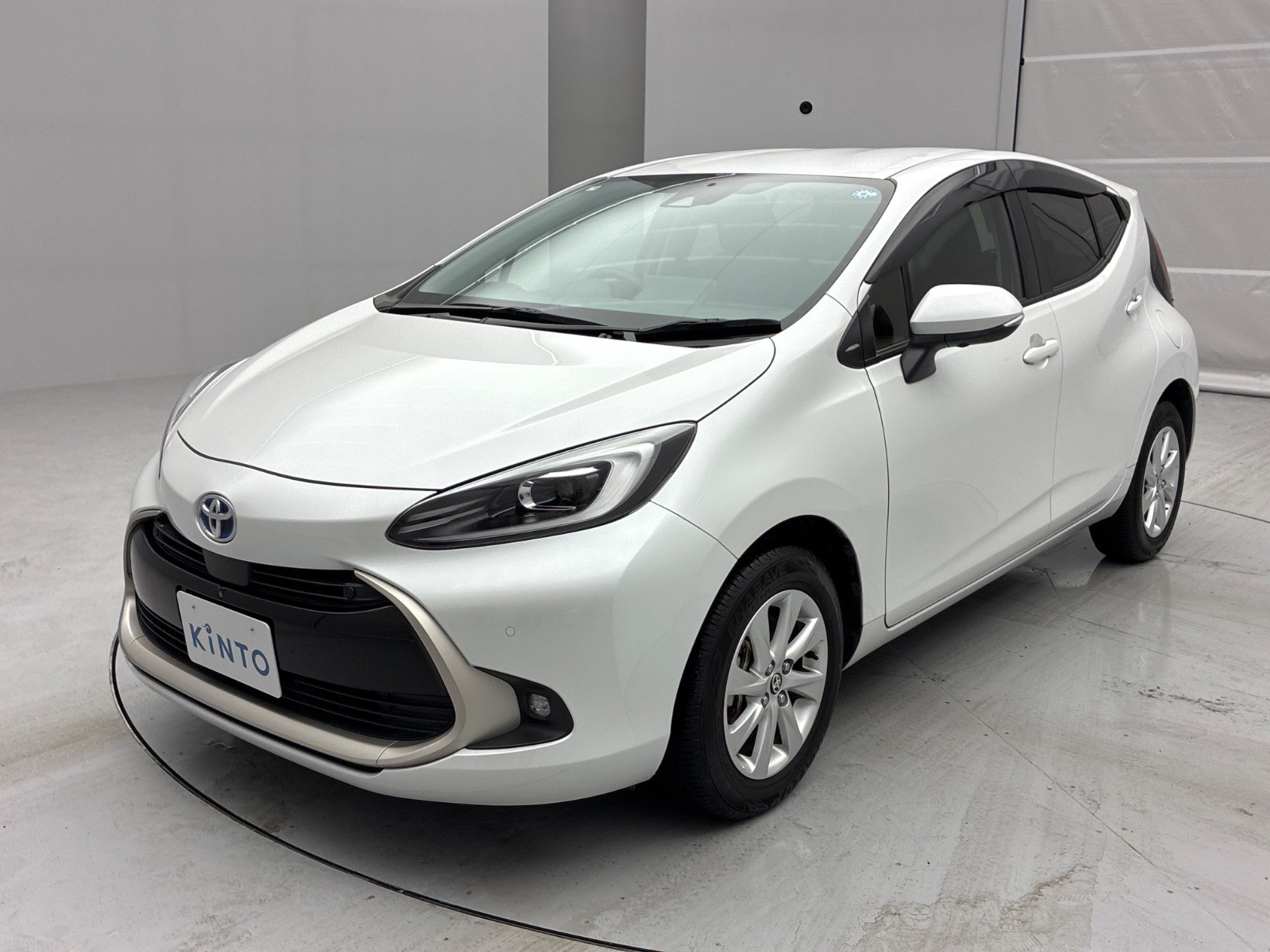 トヨタ アクア Z HEV 1.5L 4WD(5人乗り) ハイブリッド 2023年式