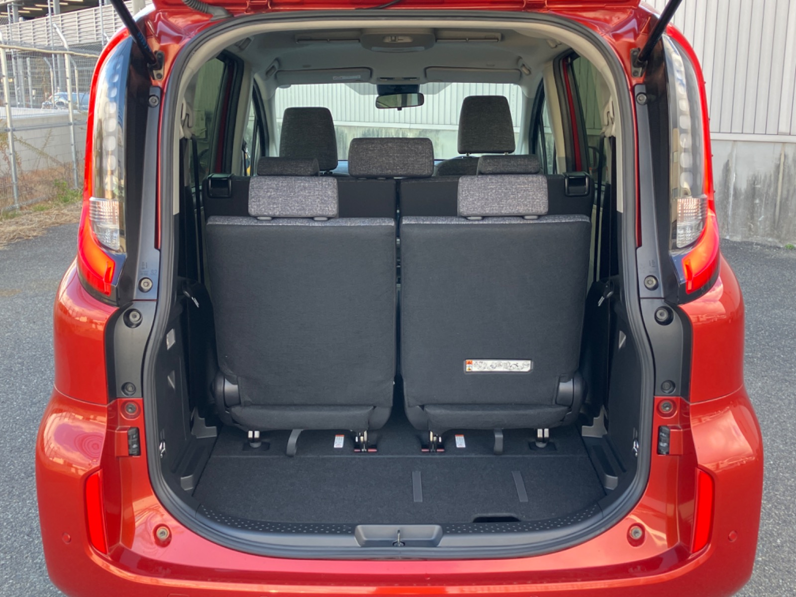 トヨタ シエンタ Z HEV 1.5L 2WD(7人乗り) ハイブリッド 2022年式