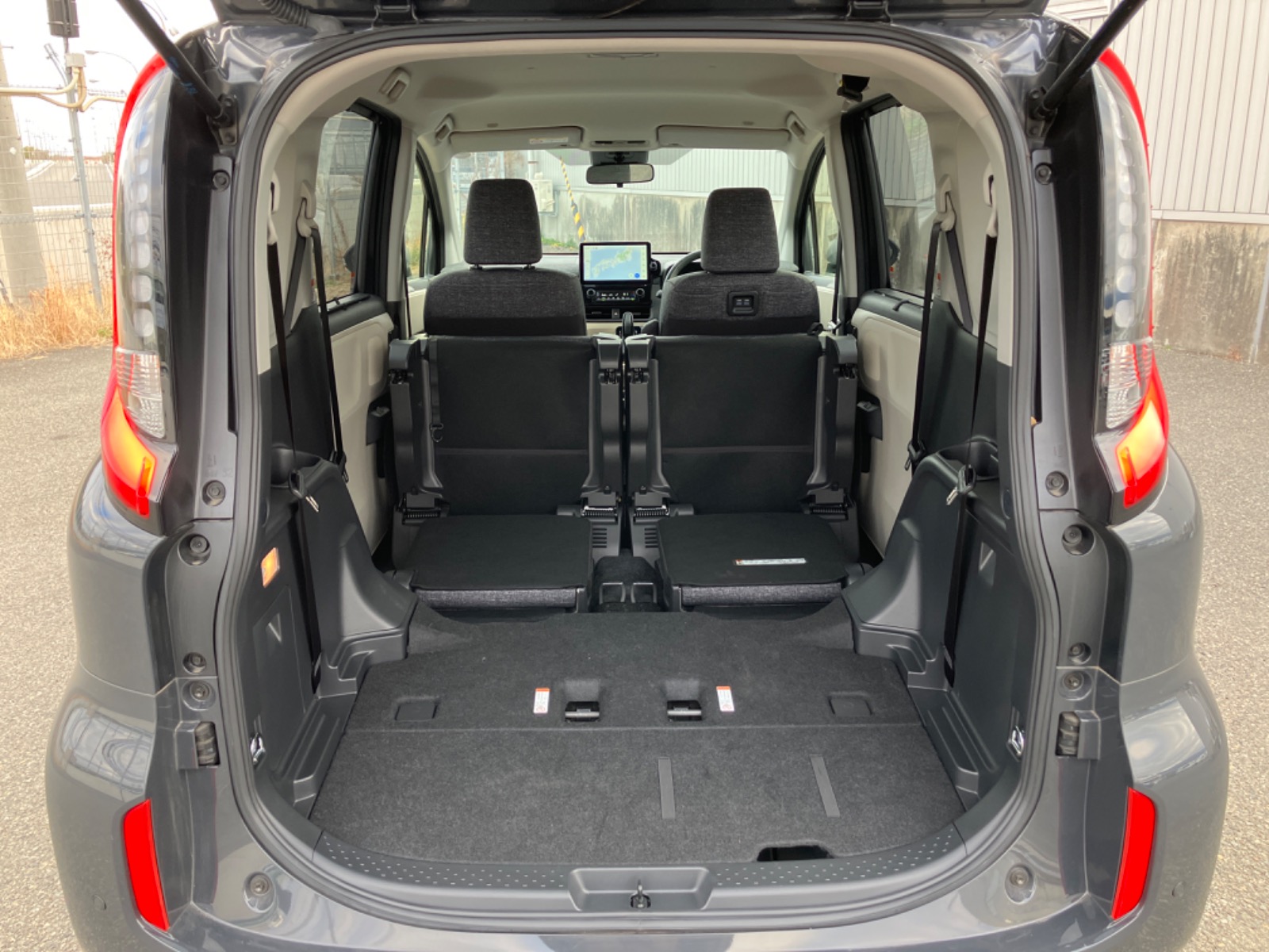 トヨタ シエンタ Z HEV 1.5L 2WD(7人乗り) ハイブリッド 2023年式 