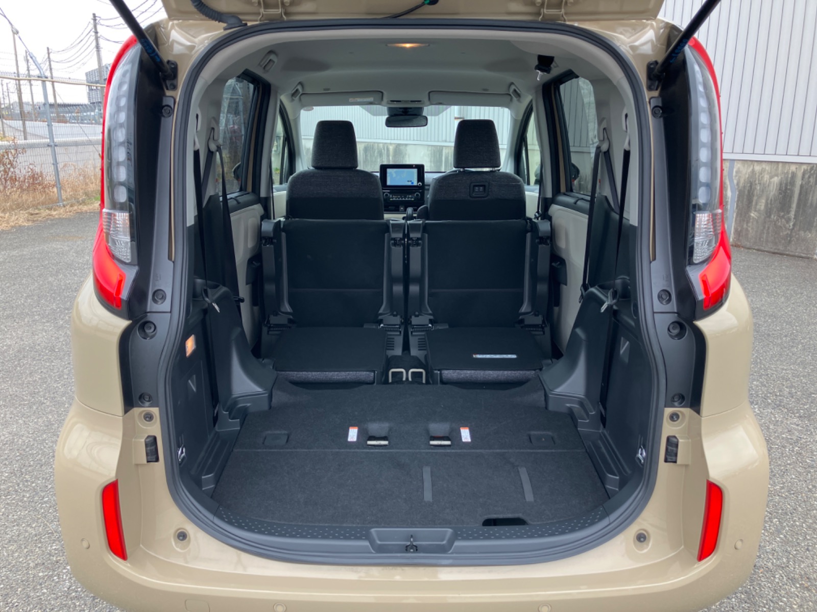トヨタ シエンタ Z HEV 1.5L 2WD(7人乗り) ハイブリッド 2024年式 