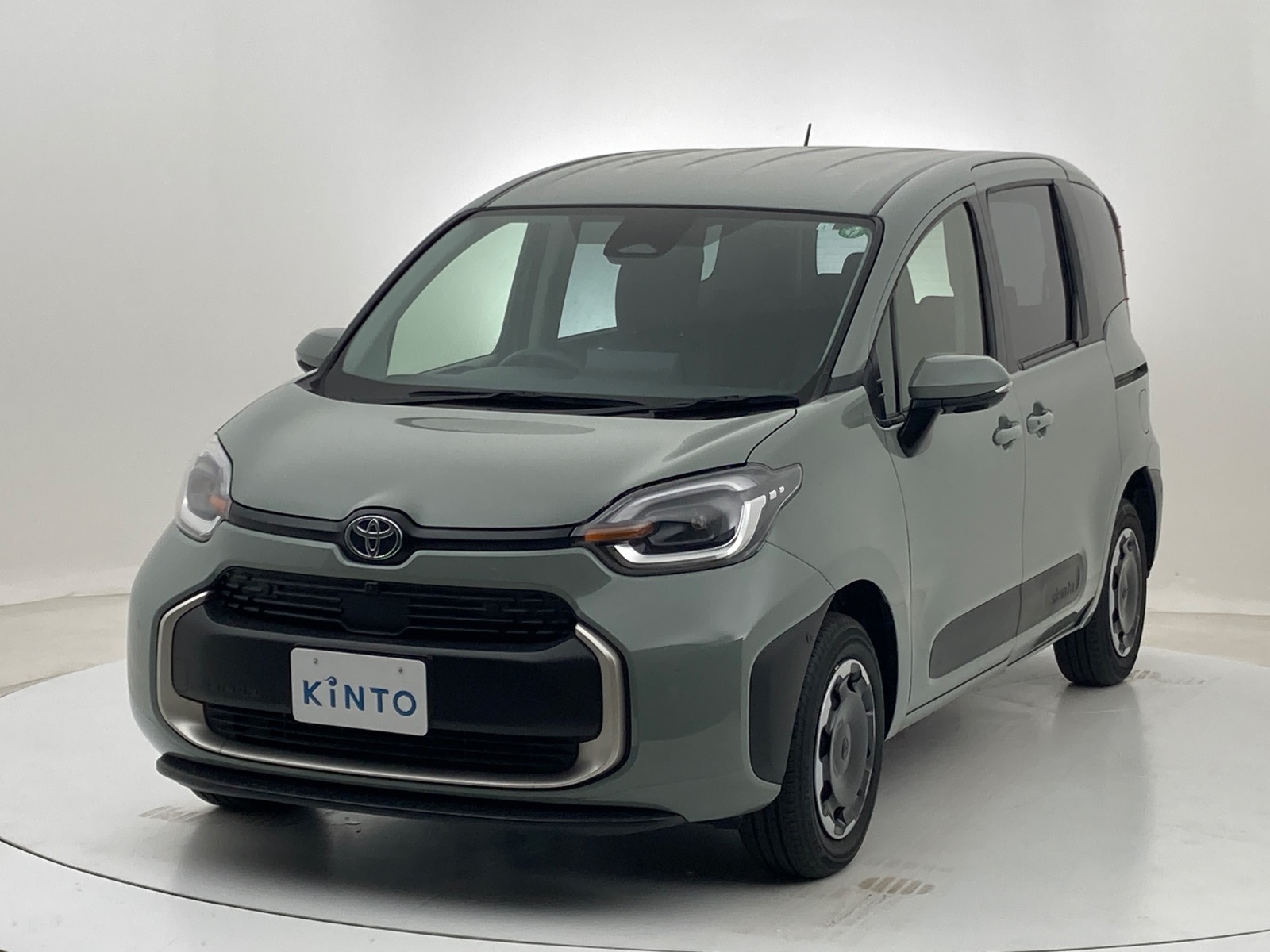 トヨタ シエンタ Z HEV 1.5L 4WD(7人乗り) ハイブリッド 2023年