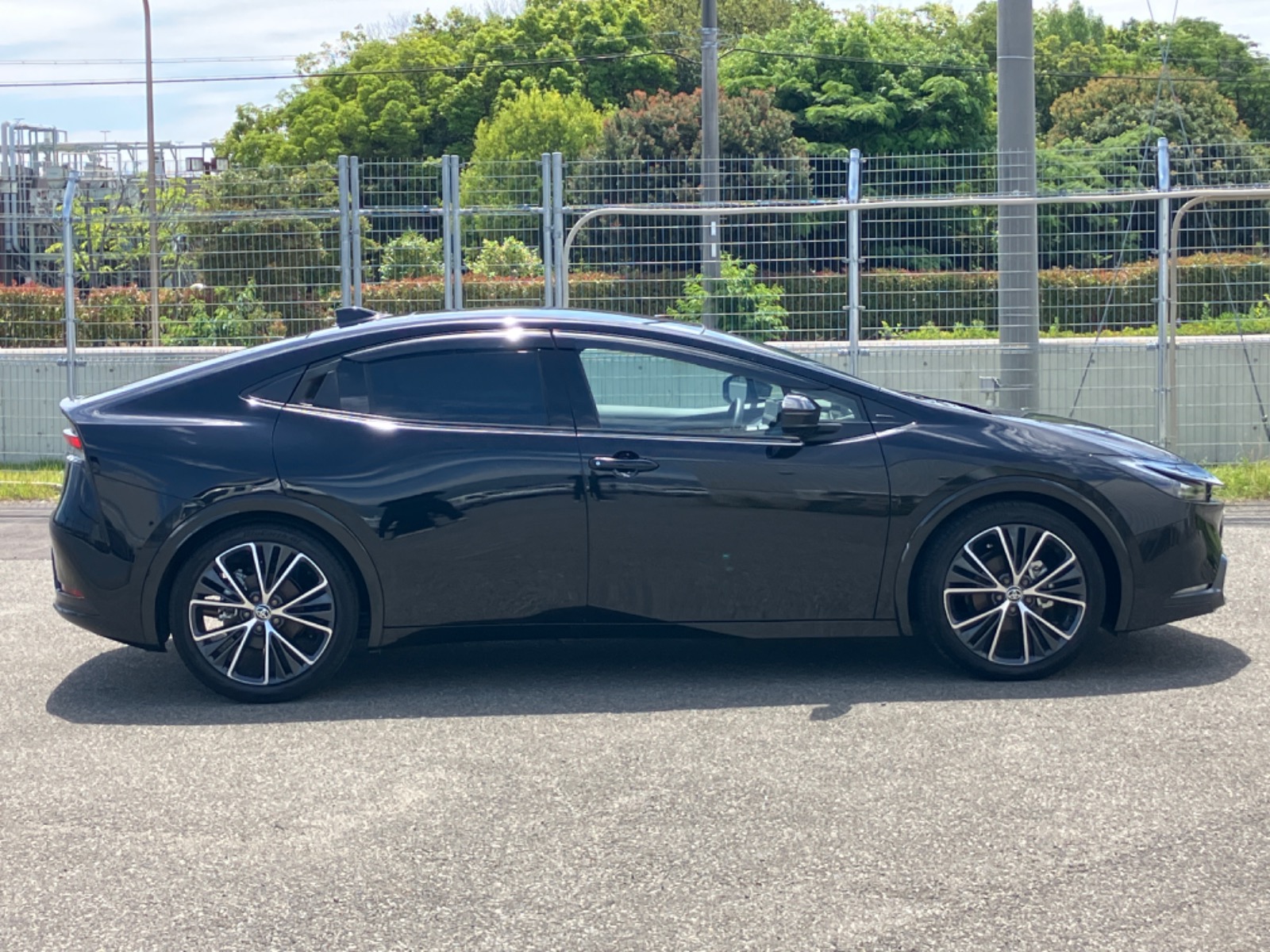 ご　 トヨタ プリウス Z HEV 2.0L 2WD(5人乗り) ハイブリッド 2023年