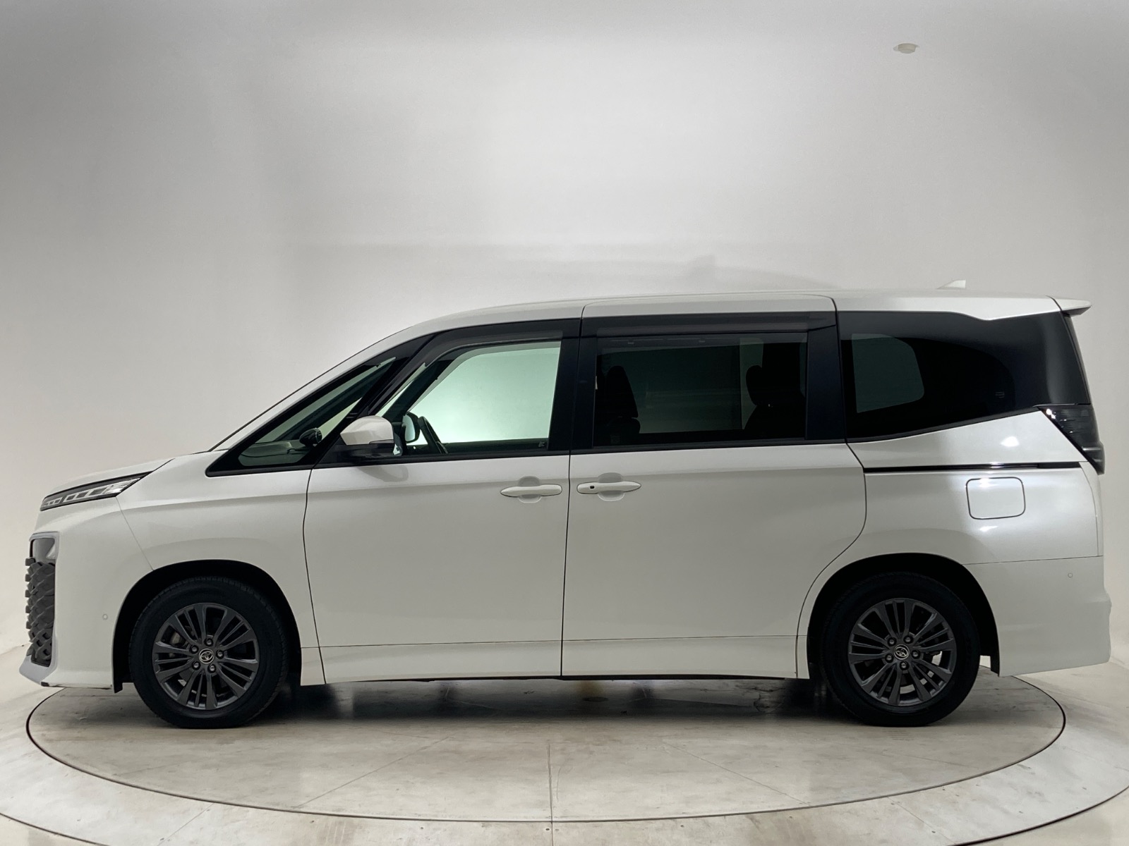 トヨタ ヴォクシー S-G GAS 2.0L 2WD(7人乗り) ガソリン 2022年式