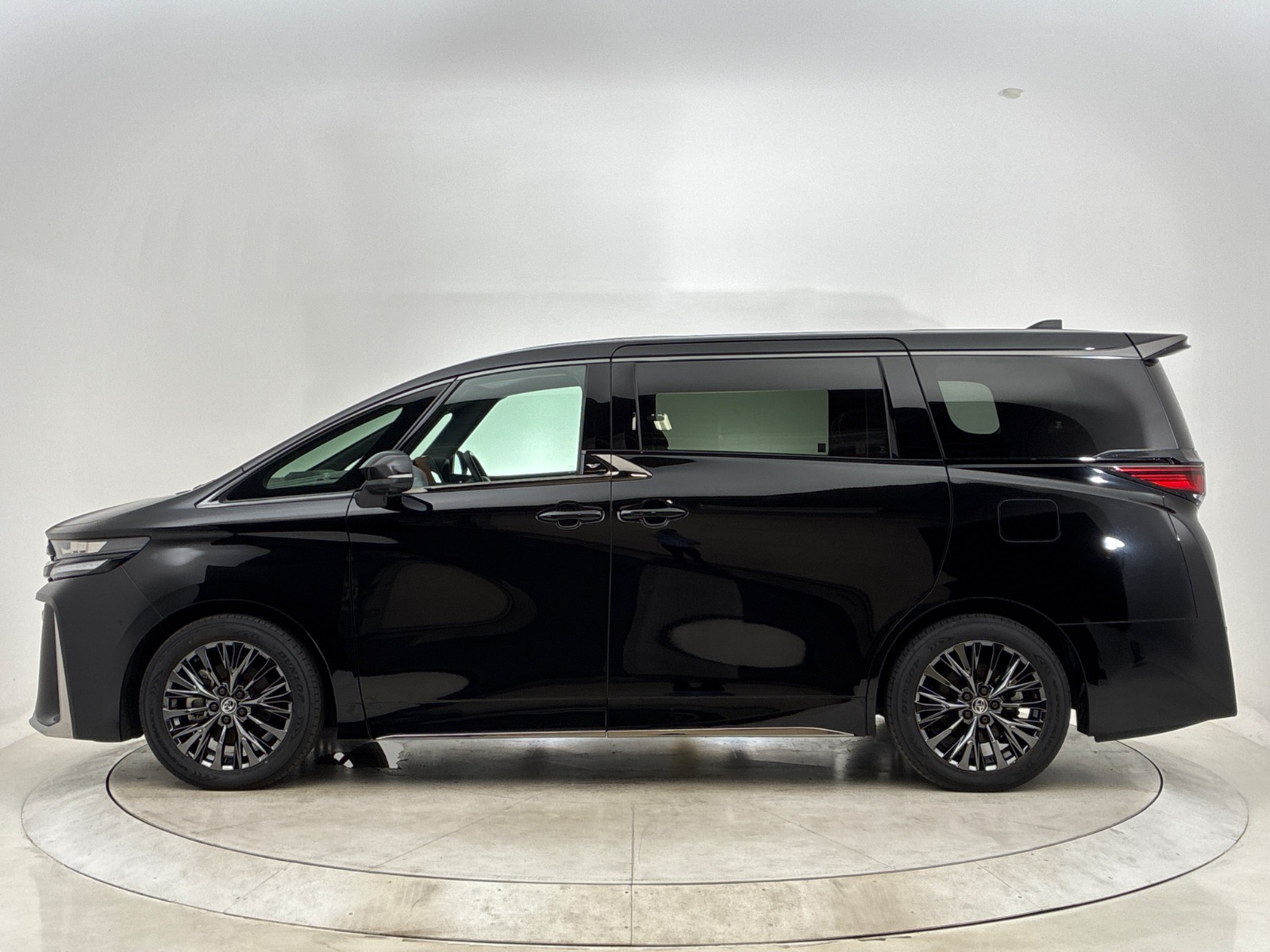 ベルファイア　 トヨタ ヴェルファイア Z Premier GAS 2.4L+ターボ 2WD(7人乗り