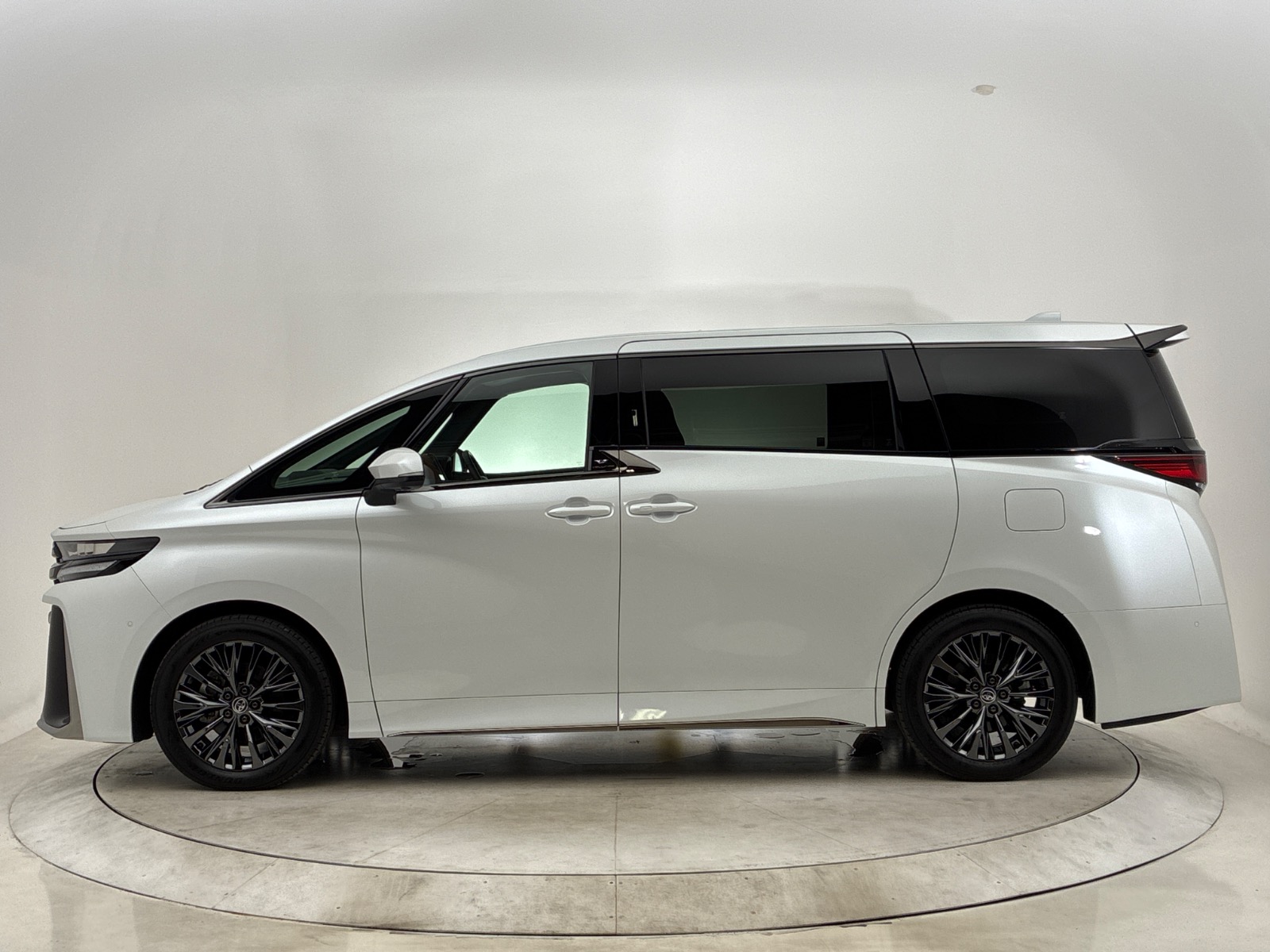 トヨタ ヴェルファイア Z Premier GAS 2.4L+ターボ 2WD(7人乗り