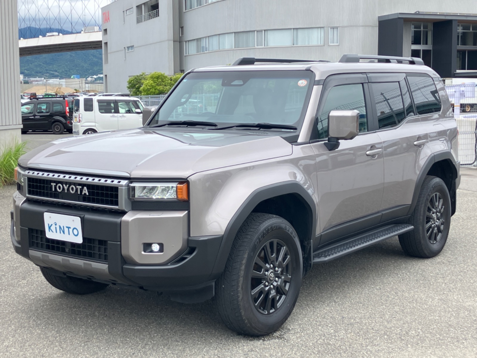 トヨタ ランドクルーザー“250” ｜維持費コミの新車リース月額・納期を