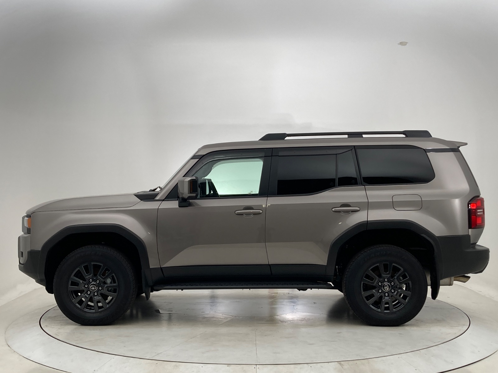トヨタ ランドクルーザー VX GAS 2.7L 4WD(7人乗り) ガソリン