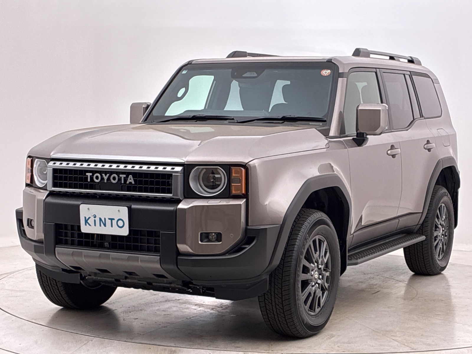 トヨタ ランドクルーザー VX GAS 2.7L 4WD(7人乗り) ※丸目型ヘッド