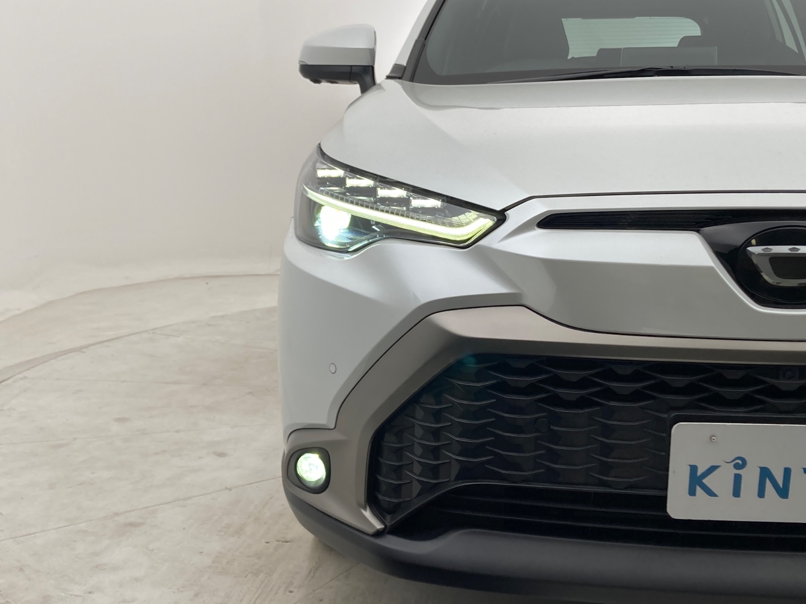 トヨタ カローラ クロス Z HEV 1.8L 4WD(5人乗り) ハイブリッド 2023年