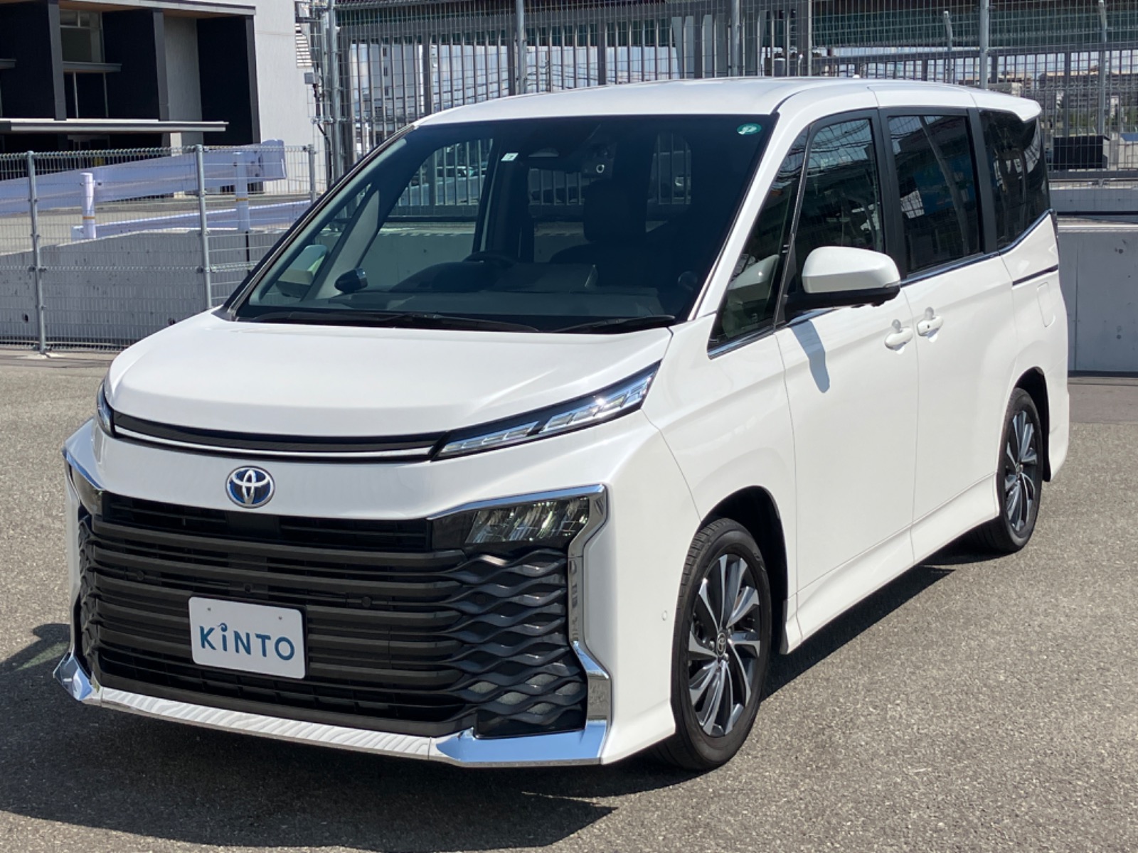 ディーゼル♦セール 現地価格 数量限定 完売必至 ランドクルーザー、新型車“250”シリーズを発売 | トヨタツイン