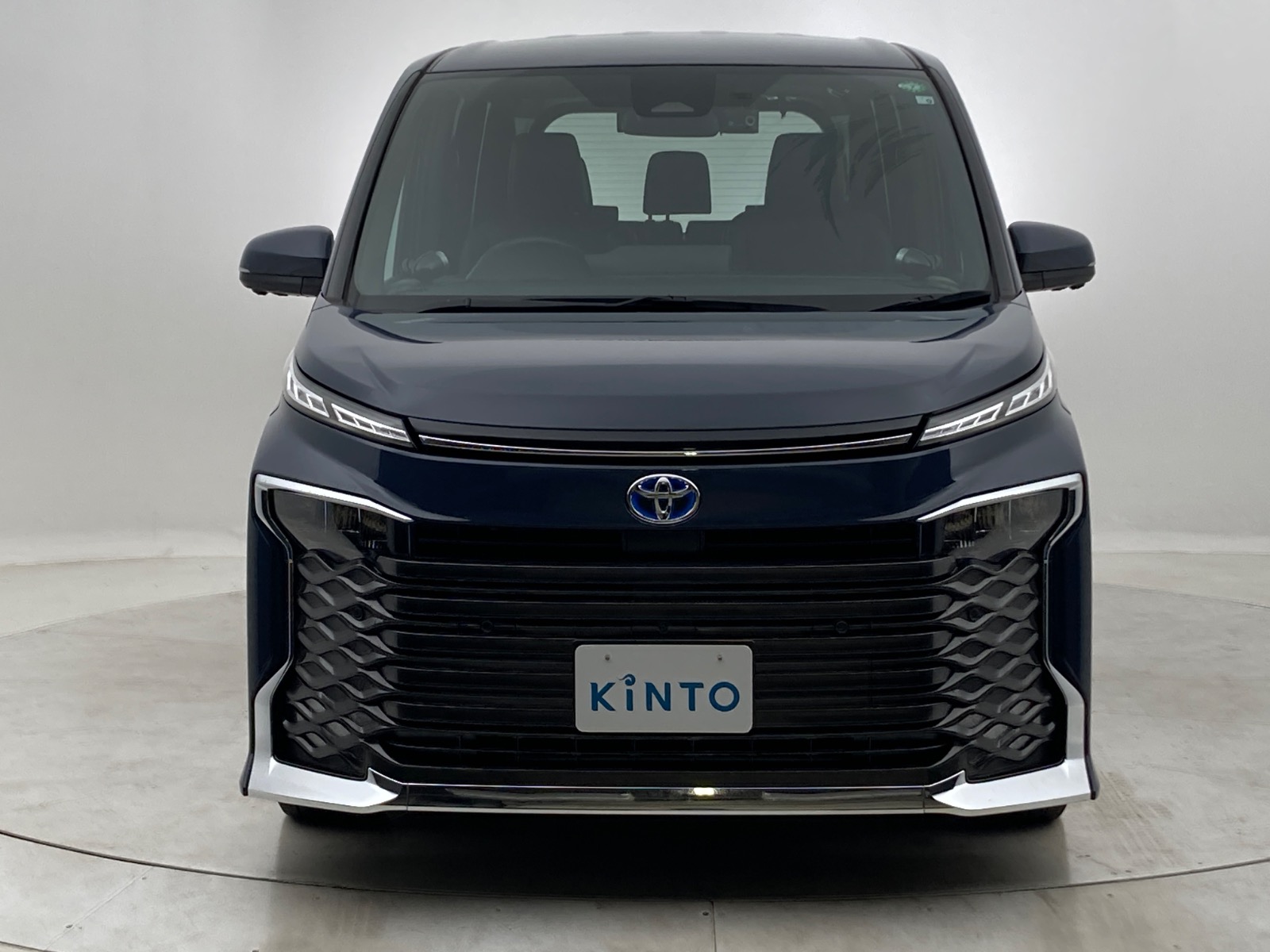 トヨタ ヴォクシー S-Z HEV 1.8L 2WD(7人乗り) ハイブリッド 2022年式