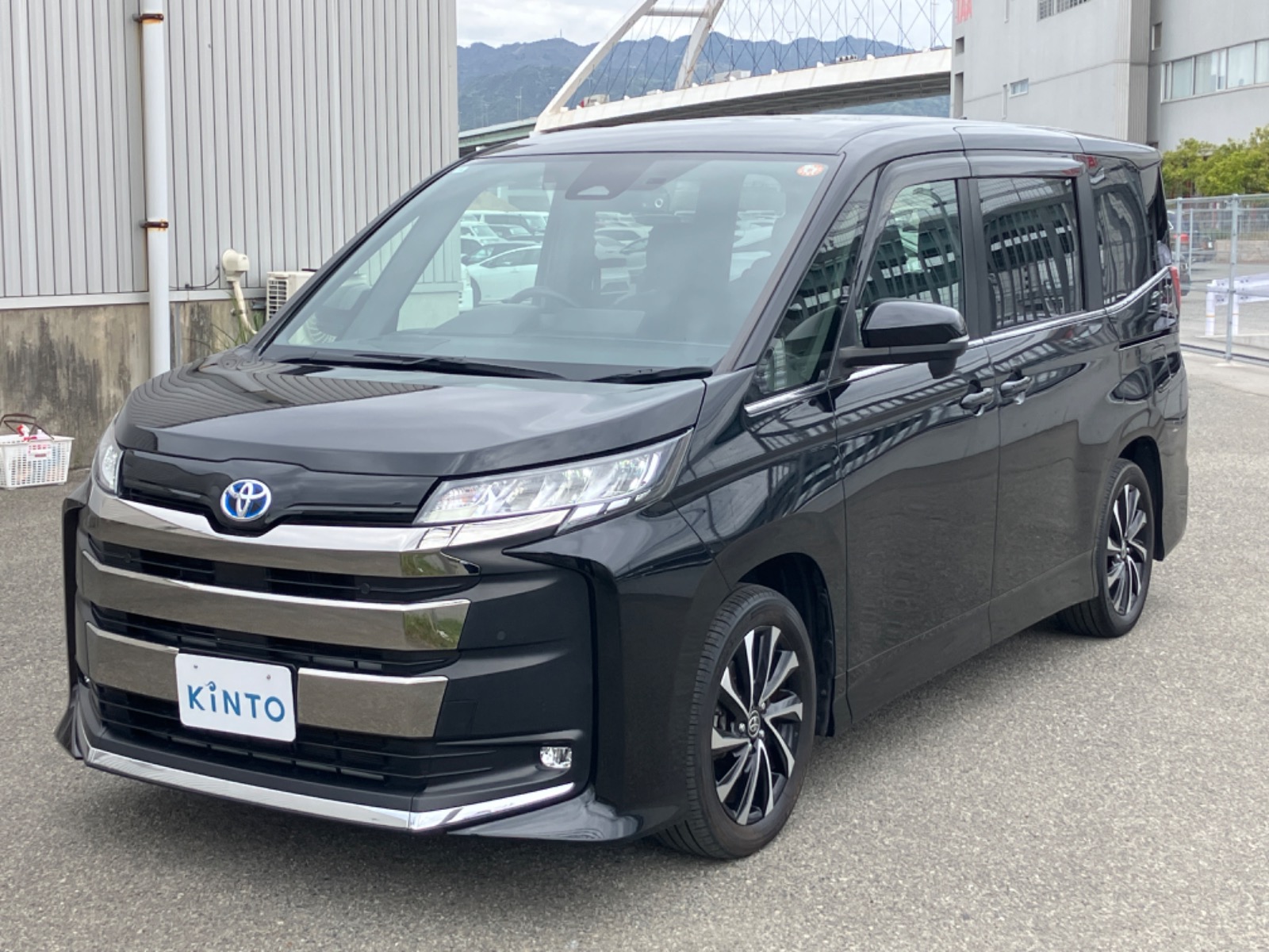 トヨタ ノア S-Z HEV 1.8L 2WD(7人乗り) ハイブリッド 中古車在庫一覧